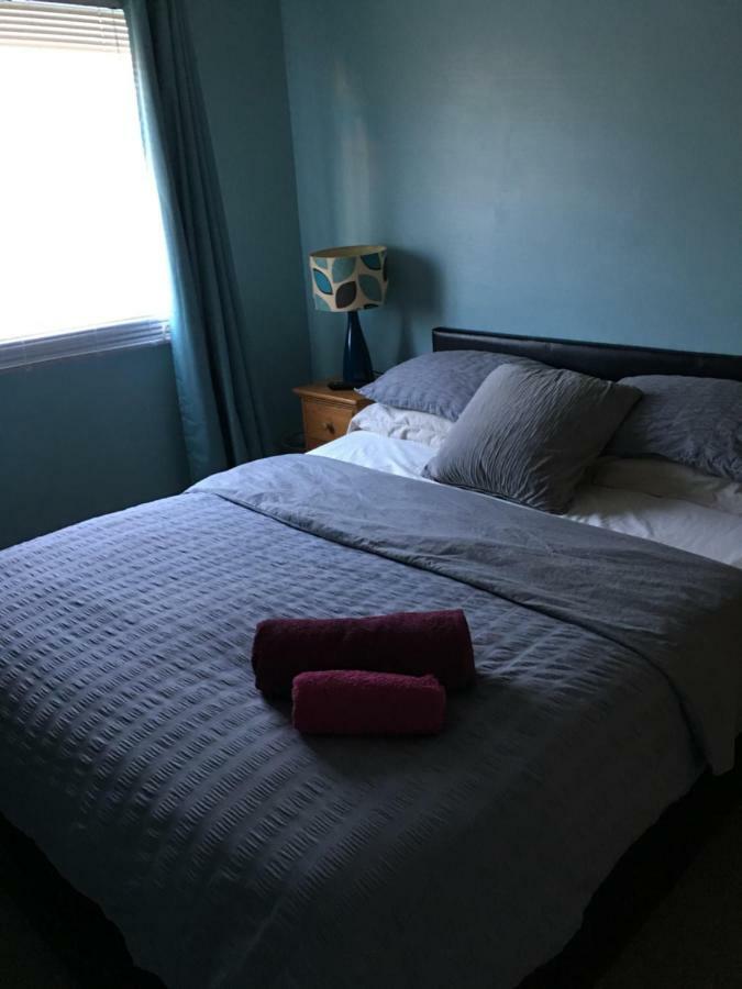 Travelling Stop Apartment Swindon Ngoại thất bức ảnh